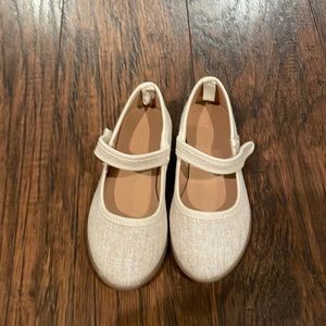Old Navy toddler Gold flecked flats NWOT